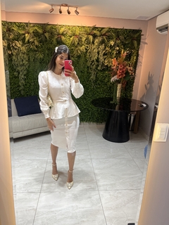 vestido peplum off