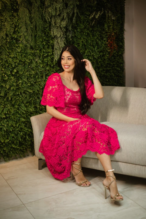 Vestido Renda Fuccia franzido