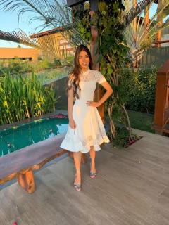 Vestido Lady Like branco com detalhes renda - comprar online