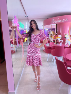 Vestido estampado rosa com cianinha na internet