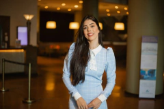 Vestido xadrez azul com lateral branca e golinha - comprar online