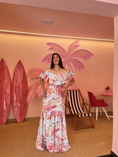 Vestido longo sereia e ciganinha estampado na internet