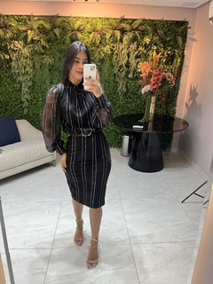 Vestido de tule com fios de lurex dourado