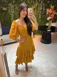 Vestido laser mostarda dois babados - comprar online