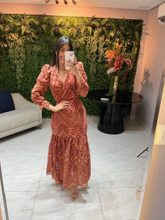Vestido cambraia bordada terracota - Erica Rafaelly