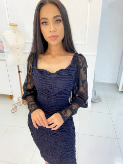 Vestido Preto babado/lurex com mangas de tule na internet