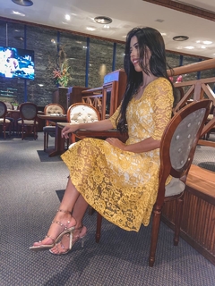 Amarelo rodadinho de renda na internet