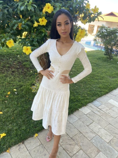 Vestido branco off em laiser e recorte na cintura ( forrado ) - Erica Rafaelly