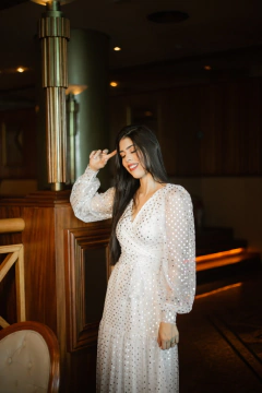 Vestido longo tule com poa prata na internet