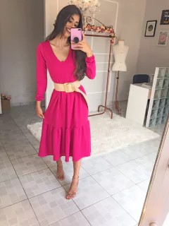 Vestido Pink MIDI com babados na internet