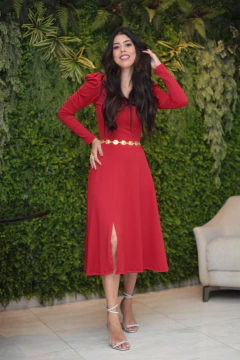 Vestido vermelho evasê com fenda - comprar online