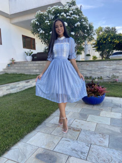 Vestido Azul bebê com detalhes de bico - comprar online