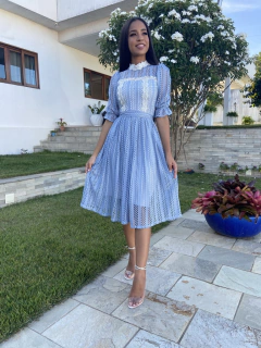 Vestido Azul bebê com detalhes de bico - Erica Rafaelly