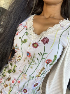 Vestido tule bordado off - loja online