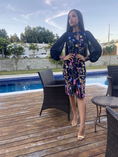 Vestido azul marinho em tule bordado - Erica Rafaelly