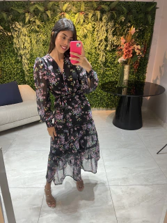 Vestido seda estampado com aviamentos na internet