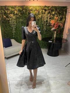 Vestido preto todo de couro fake