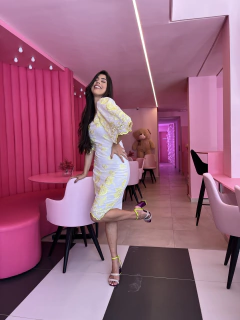 Vestido bordado e barrado neon - Erica Rafaelly