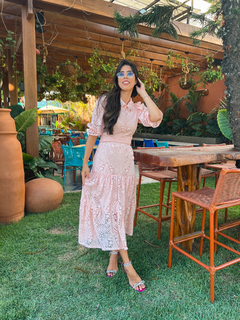 Vestido renda rosê com pedrarias