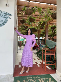 Vestido lavanda mix de renda