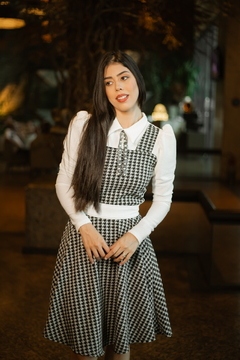 Vestido xadrez sobreposição na internet