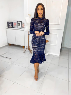 Vestido preto renda crochê