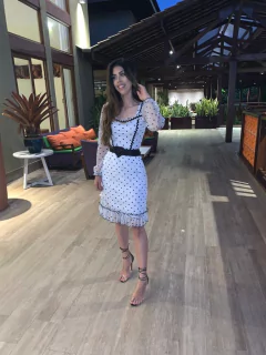 Vestido tule poá e cianinha