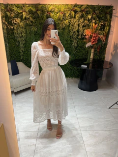 Vestido branco de renda franzido - loja online