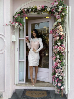 Vestido tubinho renda rosê e vinil - comprar online