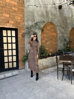 Imagem do Vestido tule animal print com fivela dourada