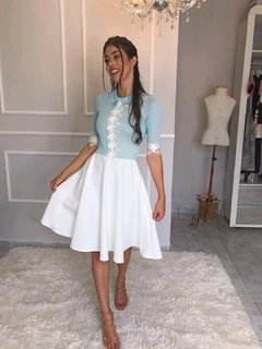 Vestido lurex azul com saia rodada branca na internet