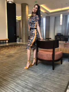 Tubinho esTampado com detalhe em napa mostarda na lateral - comprar online