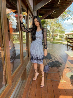 Tubinho com barrado preto e manga de tule de estrelinhas - loja online