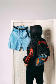 Imagen de Anorak World Is Yours Negro