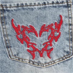 Imagen de Pantalón Jean Baggy Celeste Corazón Bordado Cintura Regulable