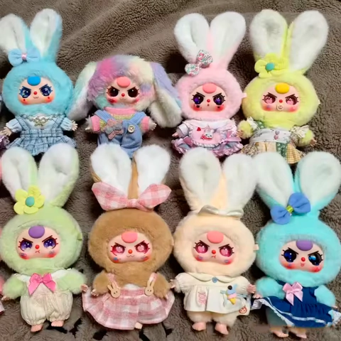 Llavero Peluche Baby Three Bunny Conejo Ropa Import Colgante - comprar online