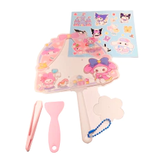 Set Abanico DIY Sanrio Plastico + Stickers aleatorios - KITCH TECH