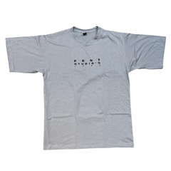 Remera Paradise Studios Gris