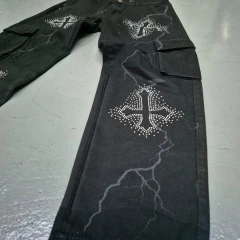 Pantalon Jean Ancho Negro Rayos y Cruces en internet
