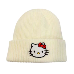 Gorro Beanie Bordado Sanrio Varios Personajes y Colores on internet