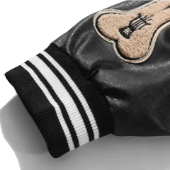 CAMPERA VARSITY JACKET UNIVERSITARIA B BONES NEGRO - KITCH TECH