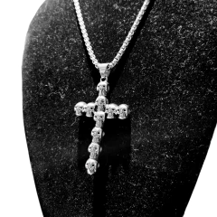 Cadena con dije Acero Inoxidable Cruz de Craneos - comprar online