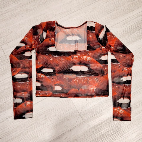 Top MicroTul Cherry Lips Manga Larga - (copia)