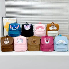 Mochila Peluche Capibara Brillos Importada en internet