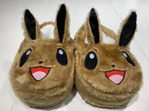 Pantuflas Pokemon Eevee Acolchonadas