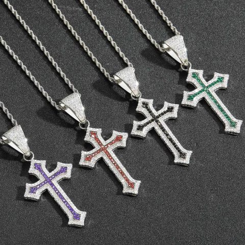 Dije con Cadena Cruz Yamil Diamonds Strass Full Ice 14K