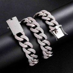 Imagen de Cadena Cubana "RIBE" Baño de Oro 14K 18MM Zirconias - Mod 22 - 24 Inch - (220 USD)