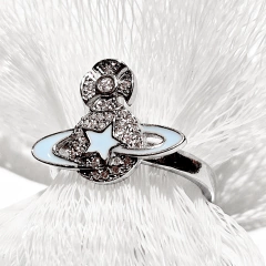 Anillo Vivienne Westwood Star Shooting - comprar online