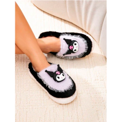 Pantuflas Peluche Kuromi Sanrio Original - comprar online