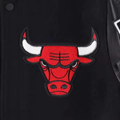 Campera Campeonato Varsity Universitaria Chicago Bulls Negra - tienda online